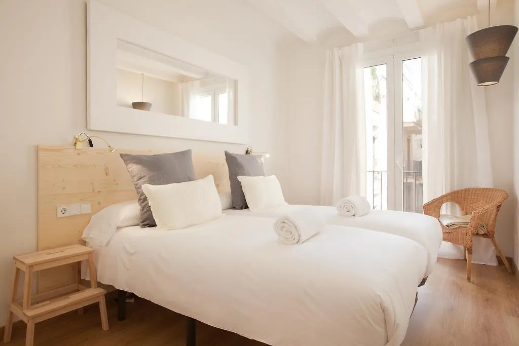Canela Homes BARCELONA MACBA Spagna